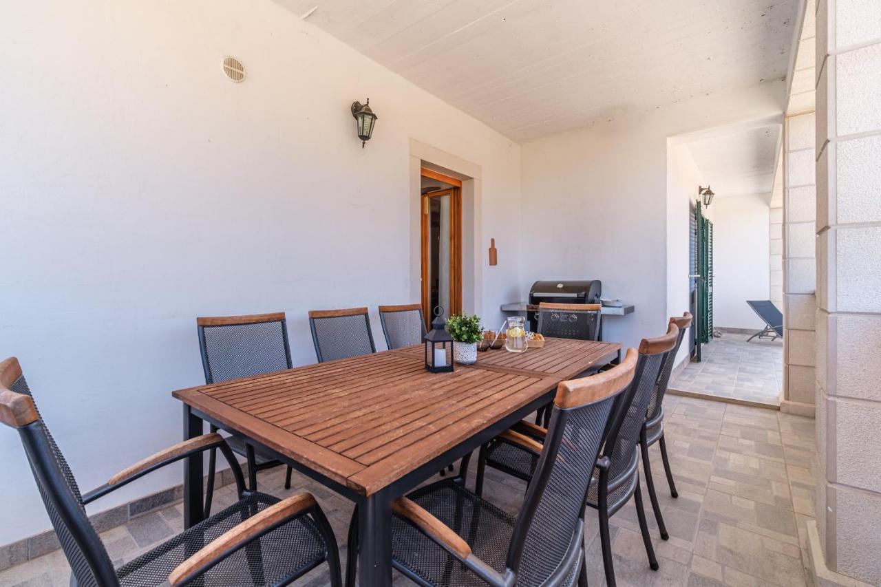 Guest House Barbara Nerezisca Екстер'єр фото