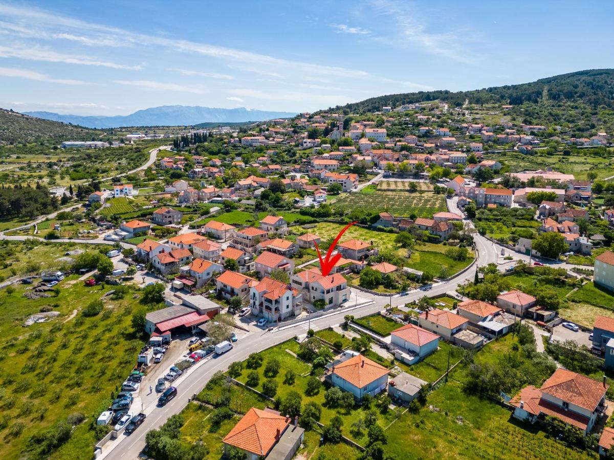 Guest House Barbara Nerezisca Екстер'єр фото