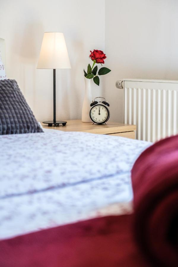 Guest House Barbara Nerezisca Екстер'єр фото